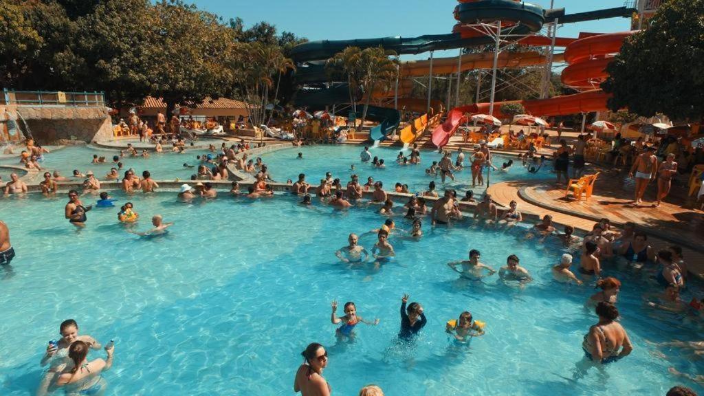 Piazza Diroma - Cortesia Park Diroma, Splash E Slide Caldas Novas Ngoại thất bức ảnh