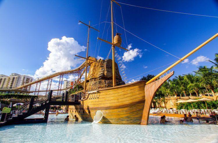 Piazza Diroma - Cortesia Park Diroma, Splash E Slide Caldas Novas Ngoại thất bức ảnh