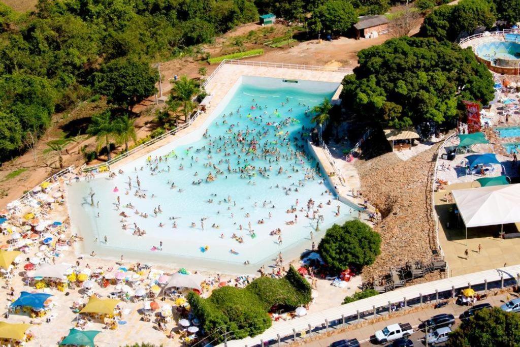 Piazza Diroma - Cortesia Park Diroma, Splash E Slide Caldas Novas Ngoại thất bức ảnh
