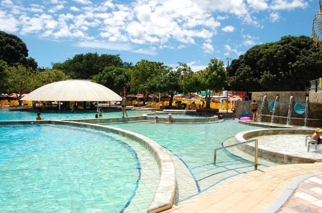 Piazza Diroma - Cortesia Park Diroma, Splash E Slide Caldas Novas Ngoại thất bức ảnh