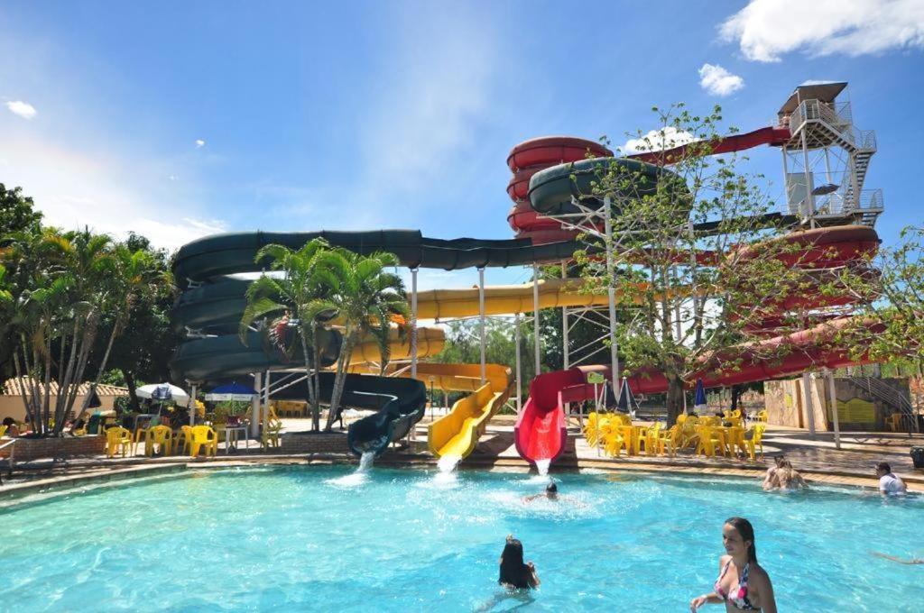 Piazza Diroma - Cortesia Park Diroma, Splash E Slide Caldas Novas Ngoại thất bức ảnh