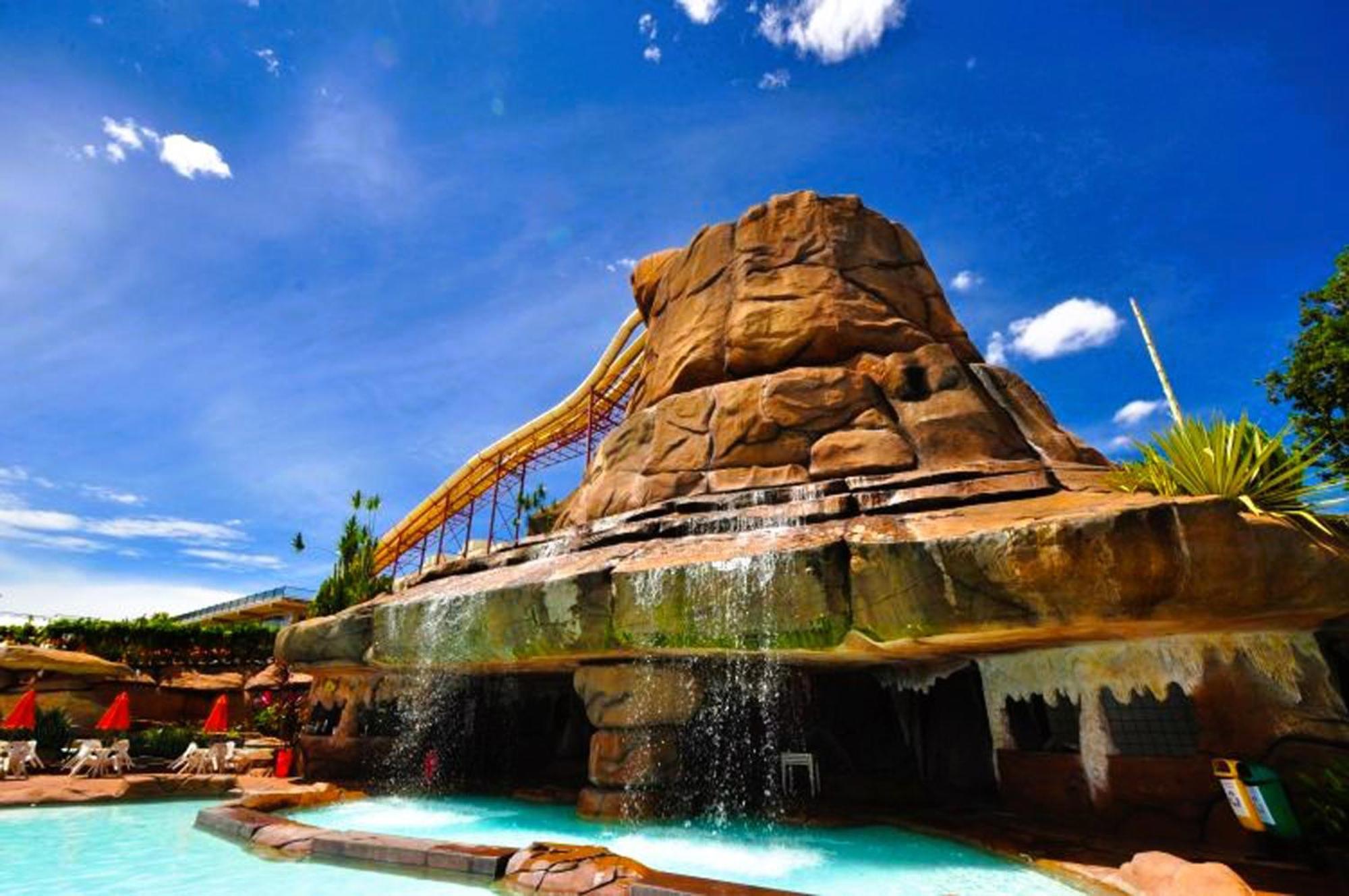 Piazza Diroma - Cortesia Park Diroma, Splash E Slide Caldas Novas Ngoại thất bức ảnh