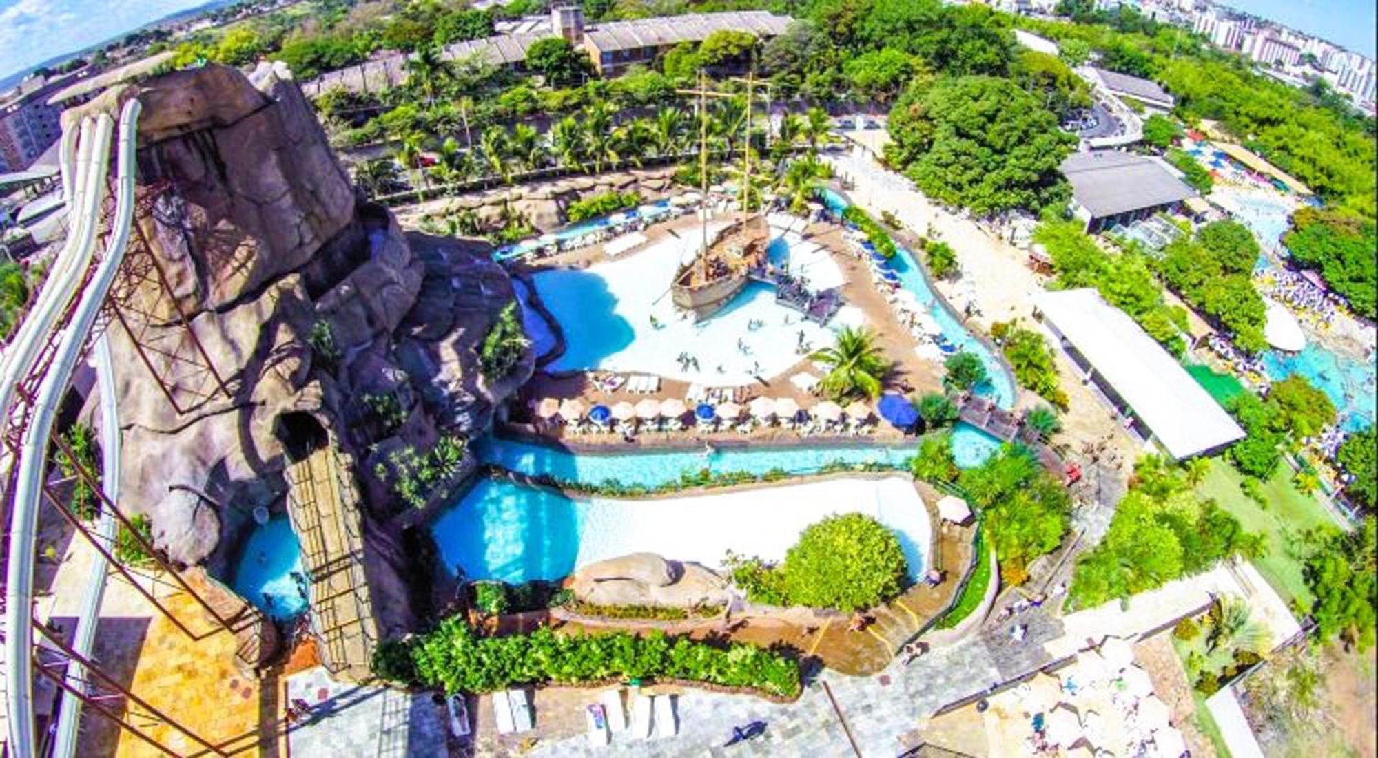 Piazza Diroma - Cortesia Park Diroma, Splash E Slide Caldas Novas Ngoại thất bức ảnh