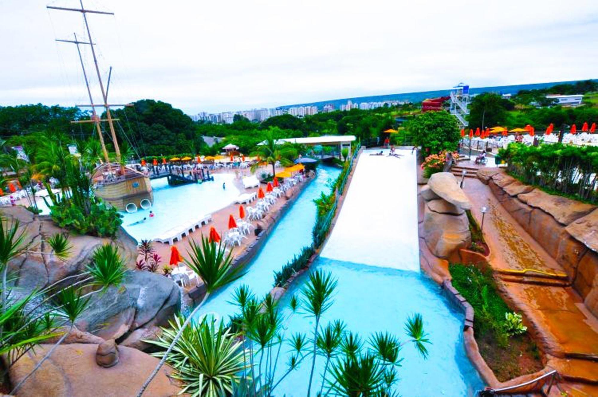 Piazza Diroma - Cortesia Park Diroma, Splash E Slide Caldas Novas Ngoại thất bức ảnh