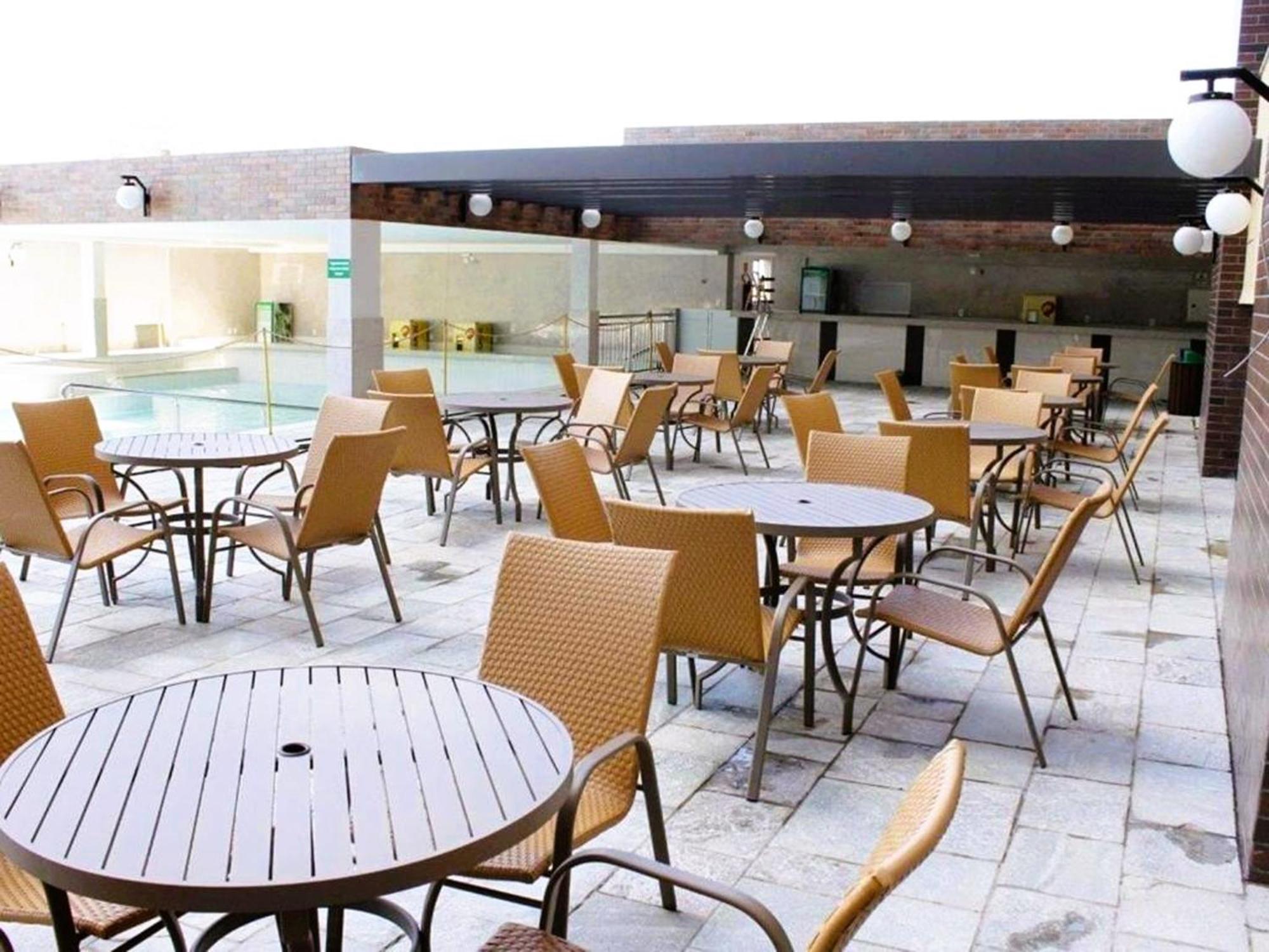 Piazza Diroma - Cortesia Park Diroma, Splash E Slide Caldas Novas Ngoại thất bức ảnh